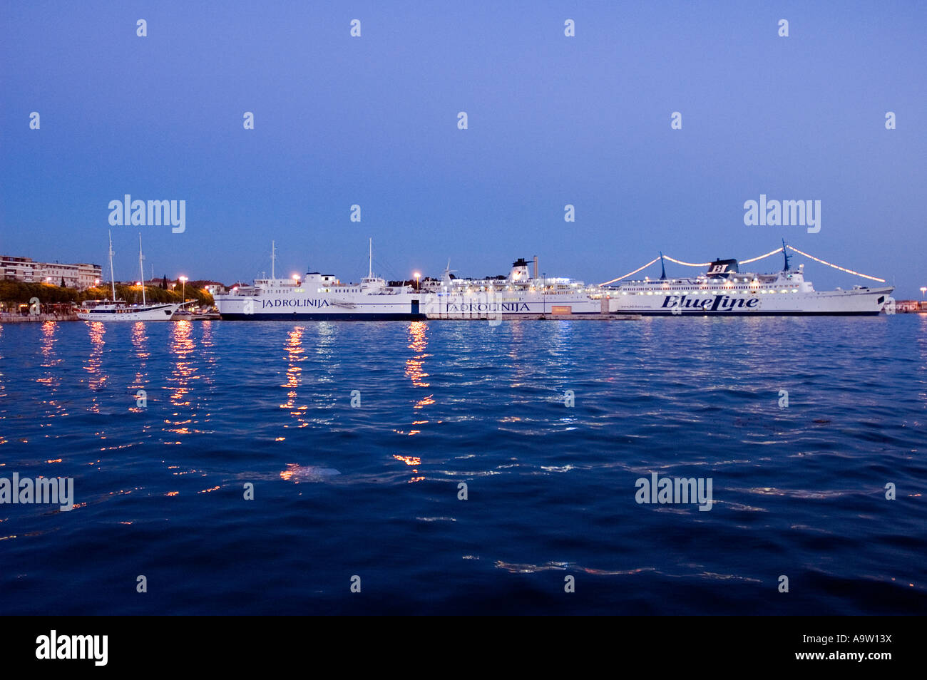I traghetti nel porto di Split, Croazia. Foto Stock