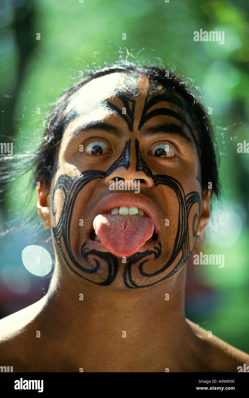 Maori tattoo face immagini e fotografie stock ad alta risoluzione - Alamy