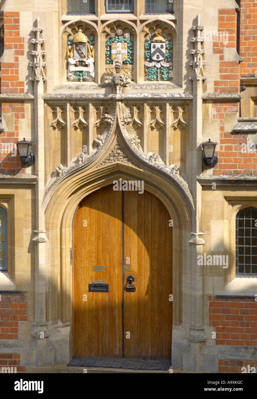 Università di Cambridge ornati in ingresso al masters lodge di Selwyn College Foto Stock