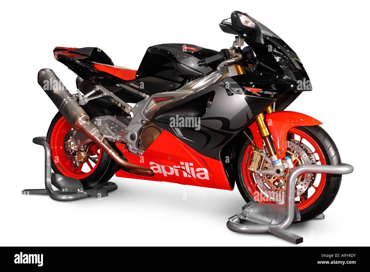 Red Aprilia RSV 1000 V60 supersport Motorcycle Sport Bike moto isolato sul  ritaglio bianco Foto stock - Alamy