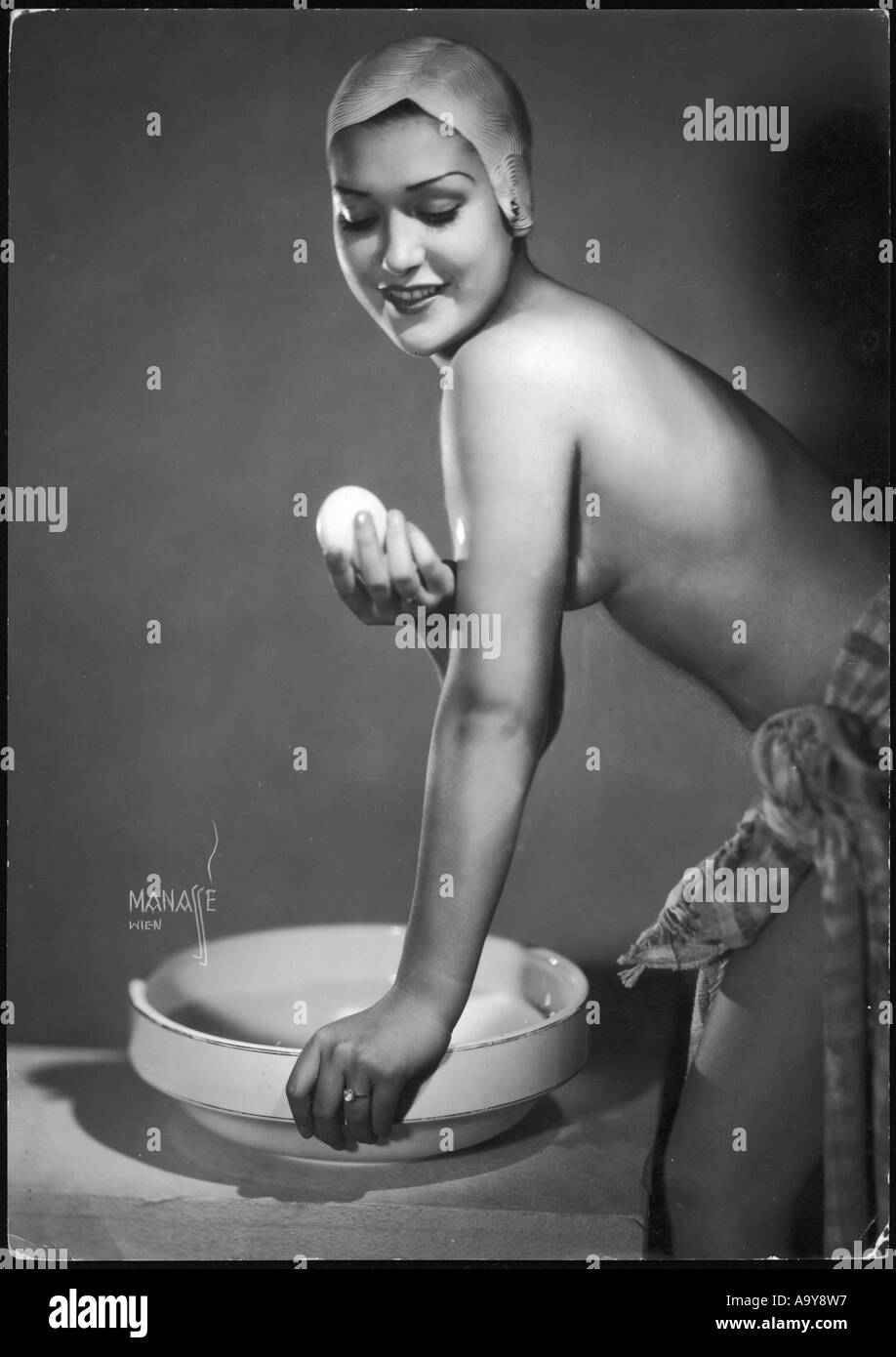 Lavaggio donna 1930s Foto Stock