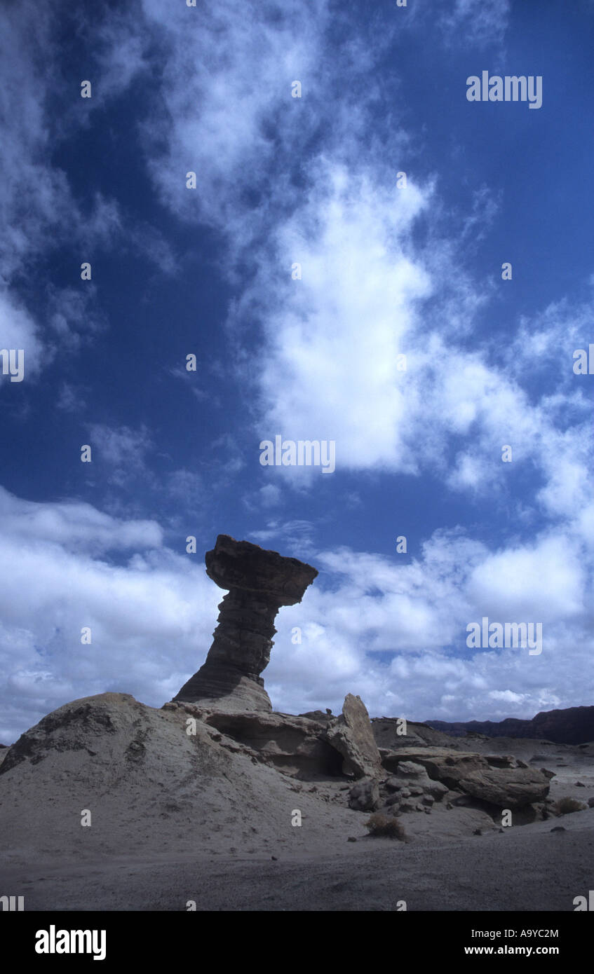 "Il Fungo' / 'El Hongo' rock formazione (o hoodoo), Ischigualasto Parco Provinciale, Argentina Foto Stock