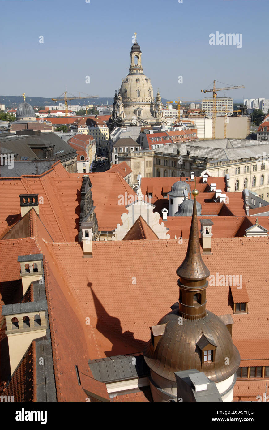 Residenz castello e la cupola della Frauenkirche di Dresda, Sassonia, Germania Foto Stock