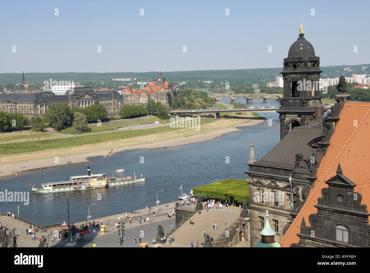 Nave sul fiume Elba a Dresda, Sassonia, Germania Foto Stock