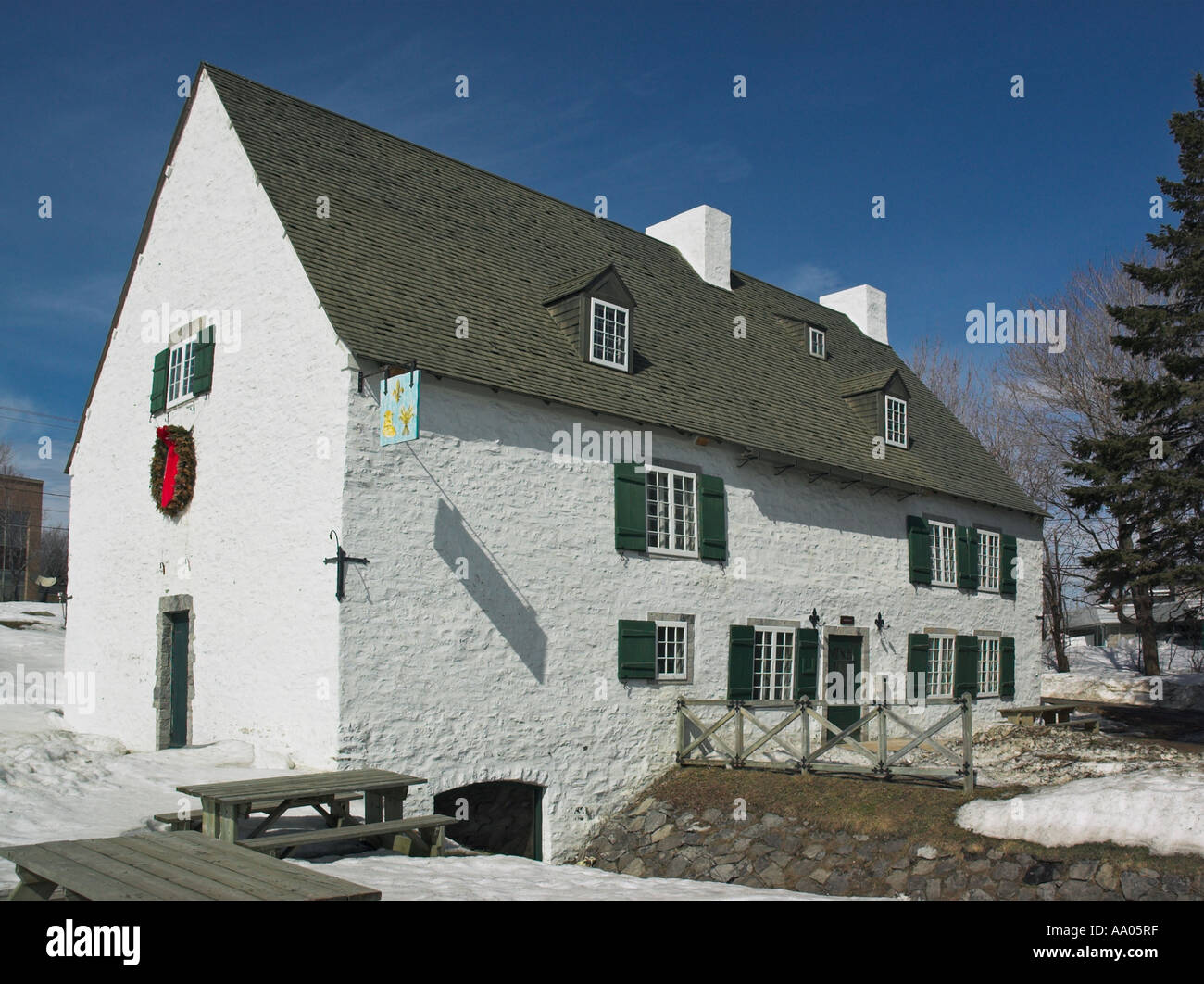 Un edificio tradizionale nella caratteristica Carre, il più antico insediamento in Nord America Foto Stock