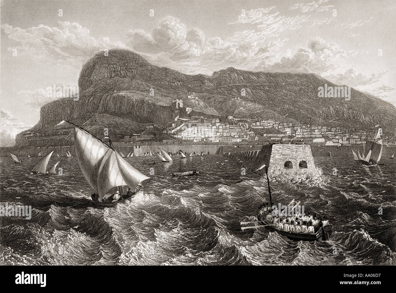 Gibilterra visto dall'ancoraggio di fronte alla vecchia mole del XIX secolo. Foto Stock