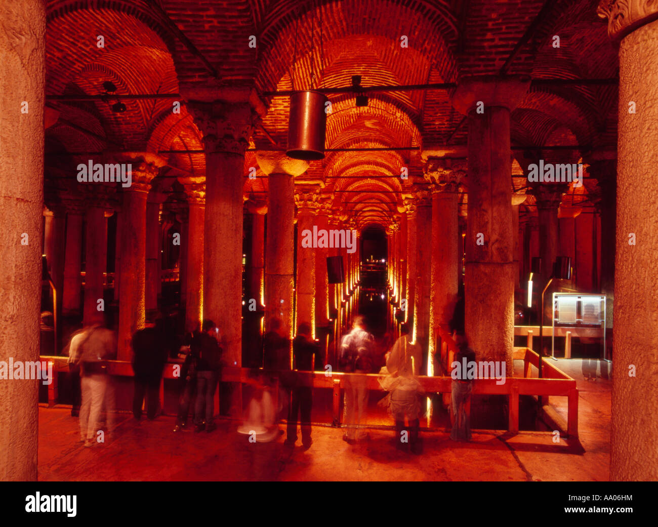 Interno della Basilica Cistern, Istanbul, costruita nel 531 d.c. sotto Giustiniano Foto Stock