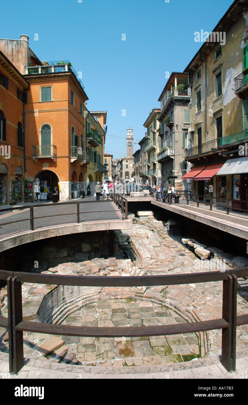 Le rovine romane, Via Cappello, Verona, Veneto, Italia Foto Stock