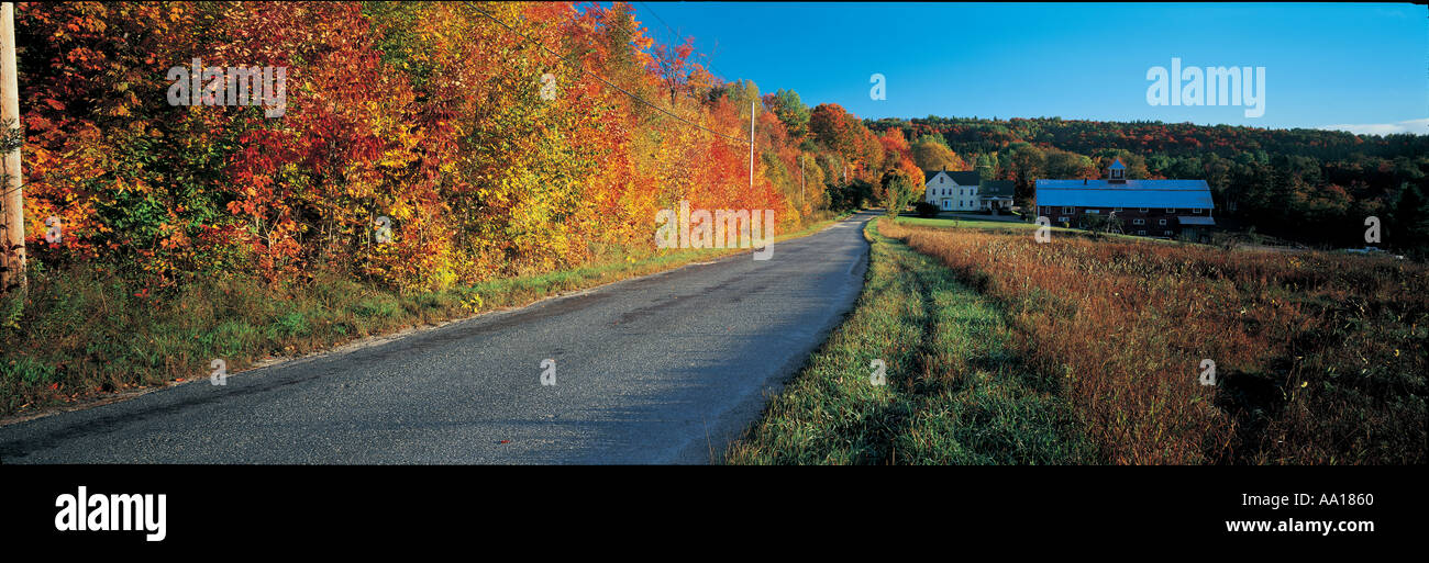Strada aperta nel Vermont New Hampshire USA Foto Stock