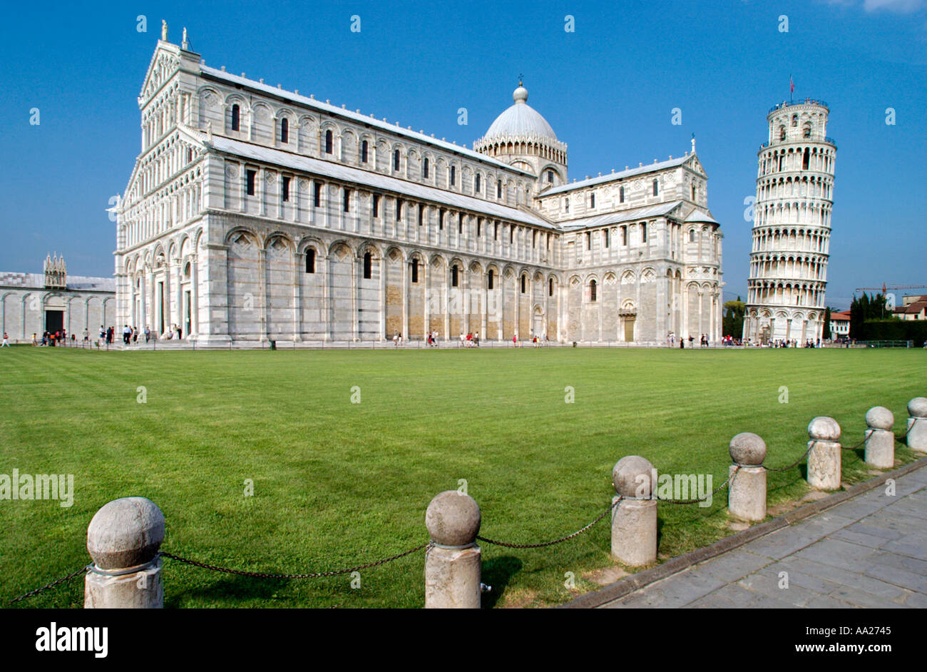 La torre pendente e il Duomo, Piazza del Duomo (Piazza dei Miracoli), Pisa, Toscana, Italia Foto Stock