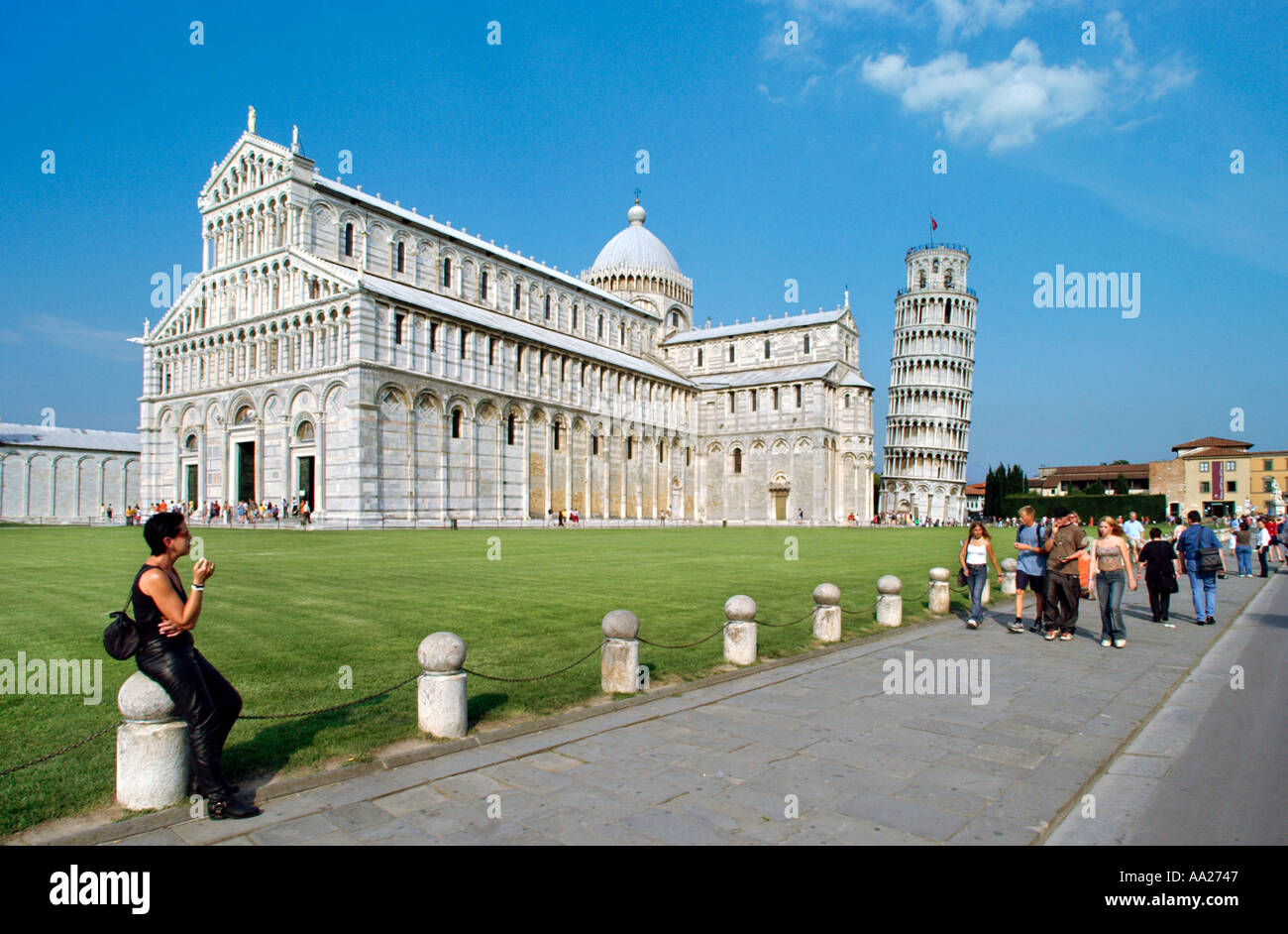 La torre pendente e il Duomo, Piazza del Duomo (Piazza dei Miracoli), Pisa, Toscana, Italia Foto Stock