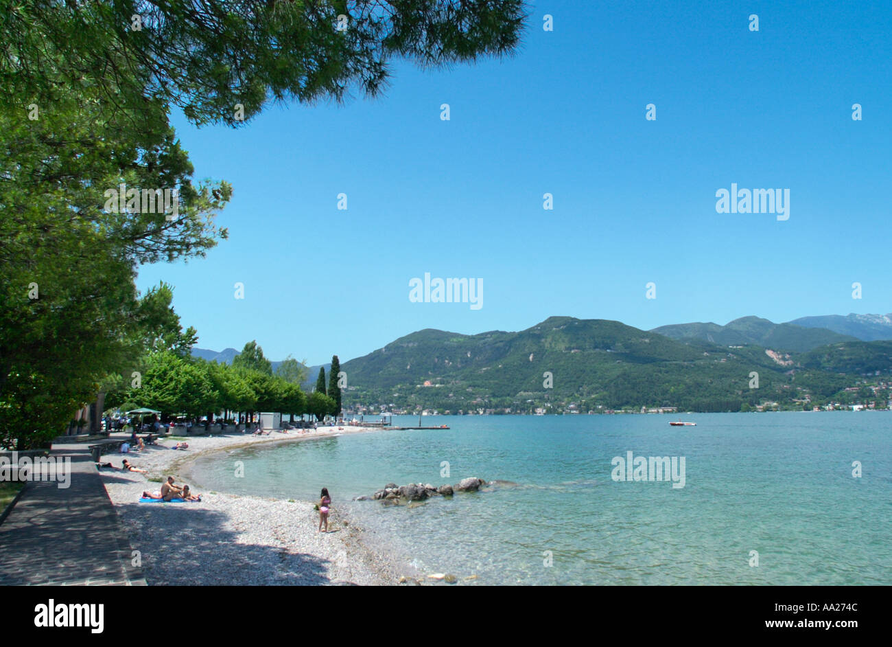 Spiaggia a Portese, Lago di Garda, Italia Foto Stock