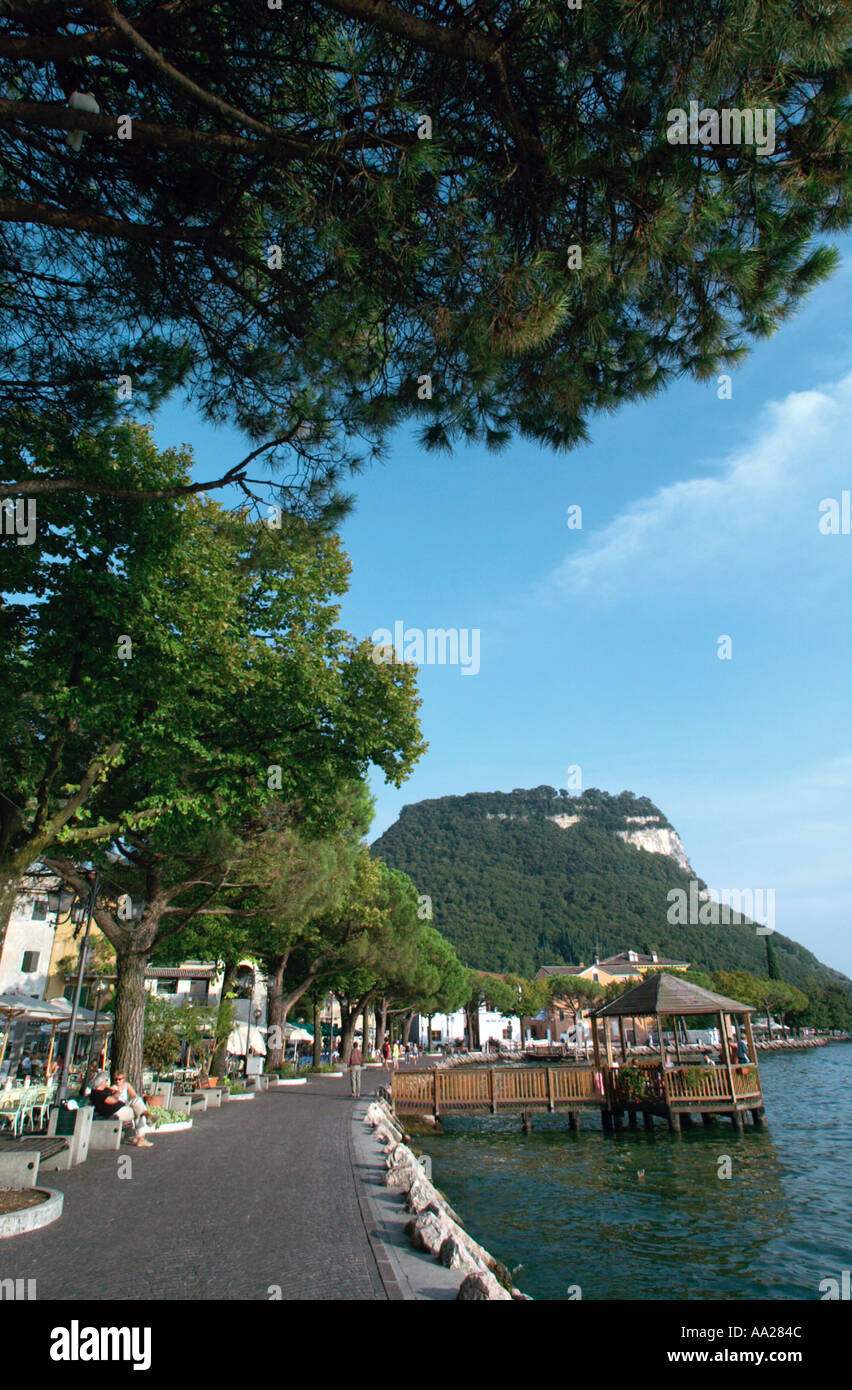 Sul fronte del lago di Garda, il Lago di Garda, Italia Foto Stock