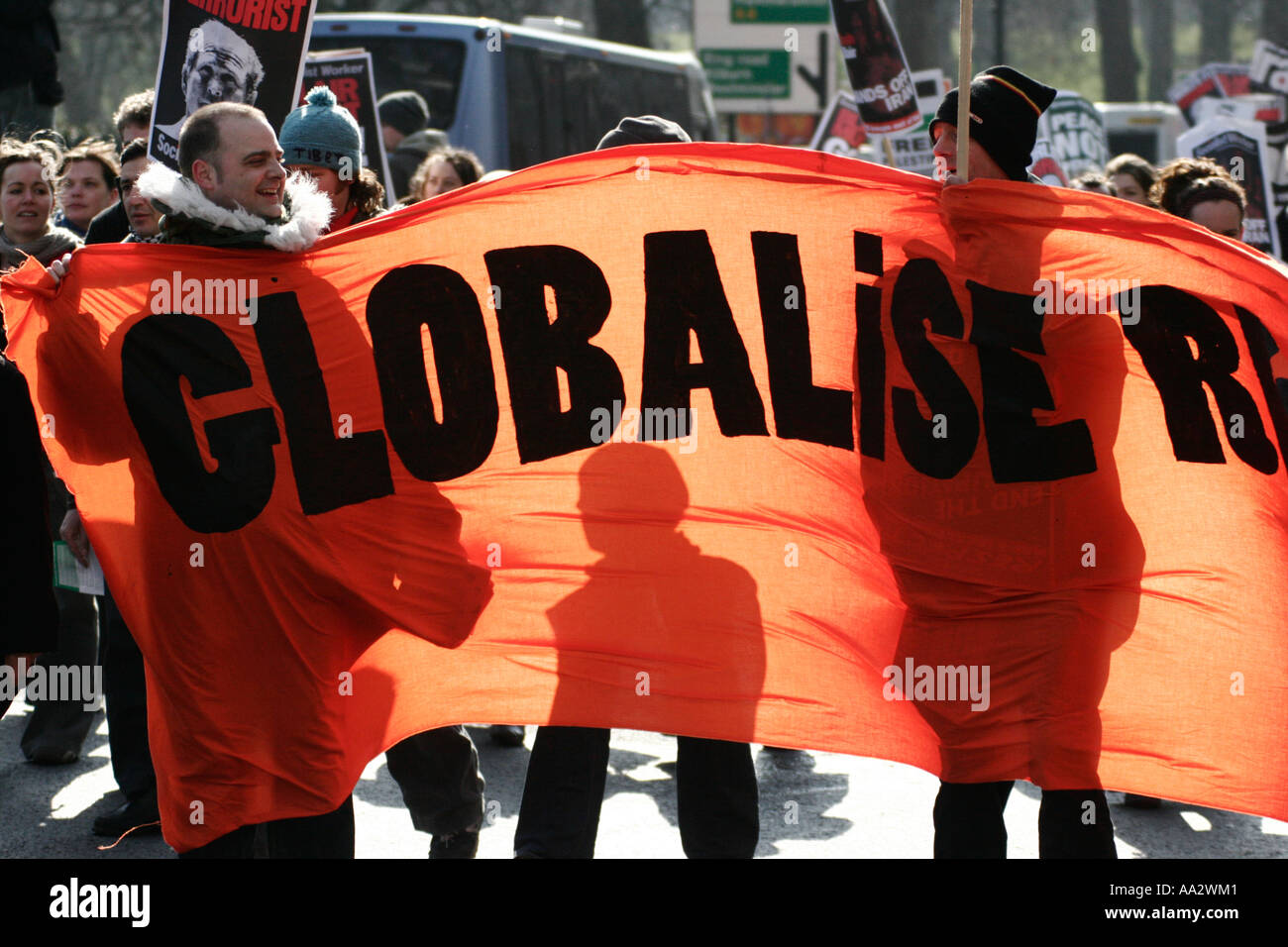 Anti guerra anti contestatori della globalizzazione in London REGNO UNITO Foto Stock