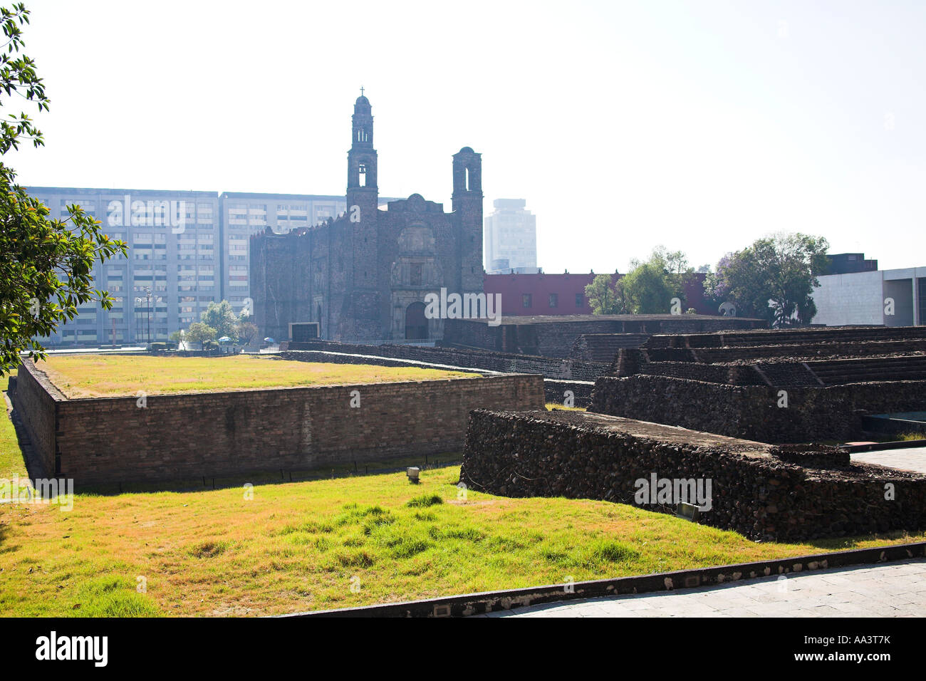 Plaza de las Tres Culturas, piazza delle Tre Culture, sito dell antica città di Tlatelolco, Città del Messico, Messico Foto Stock