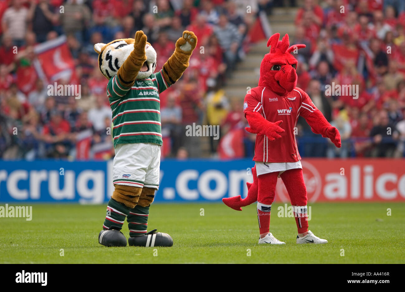 Mascotte del club presso il Leicester Tigers Vs Llanelli Scarlets 21 04 2007 Heineken European Cup Semi Final Walkers Stadium Foto Stock