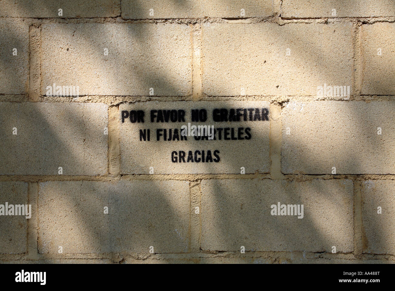 Spagna, Madrid, scritte sul muro Foto Stock