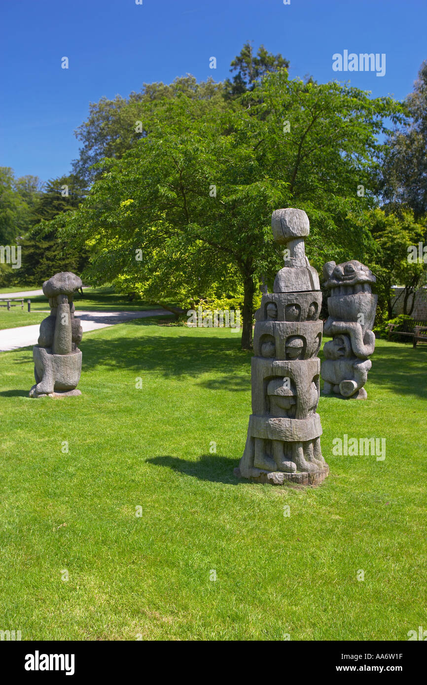 Sculture in legno, Margam Park, Port Talbot, Wales, Regno Unito Foto Stock