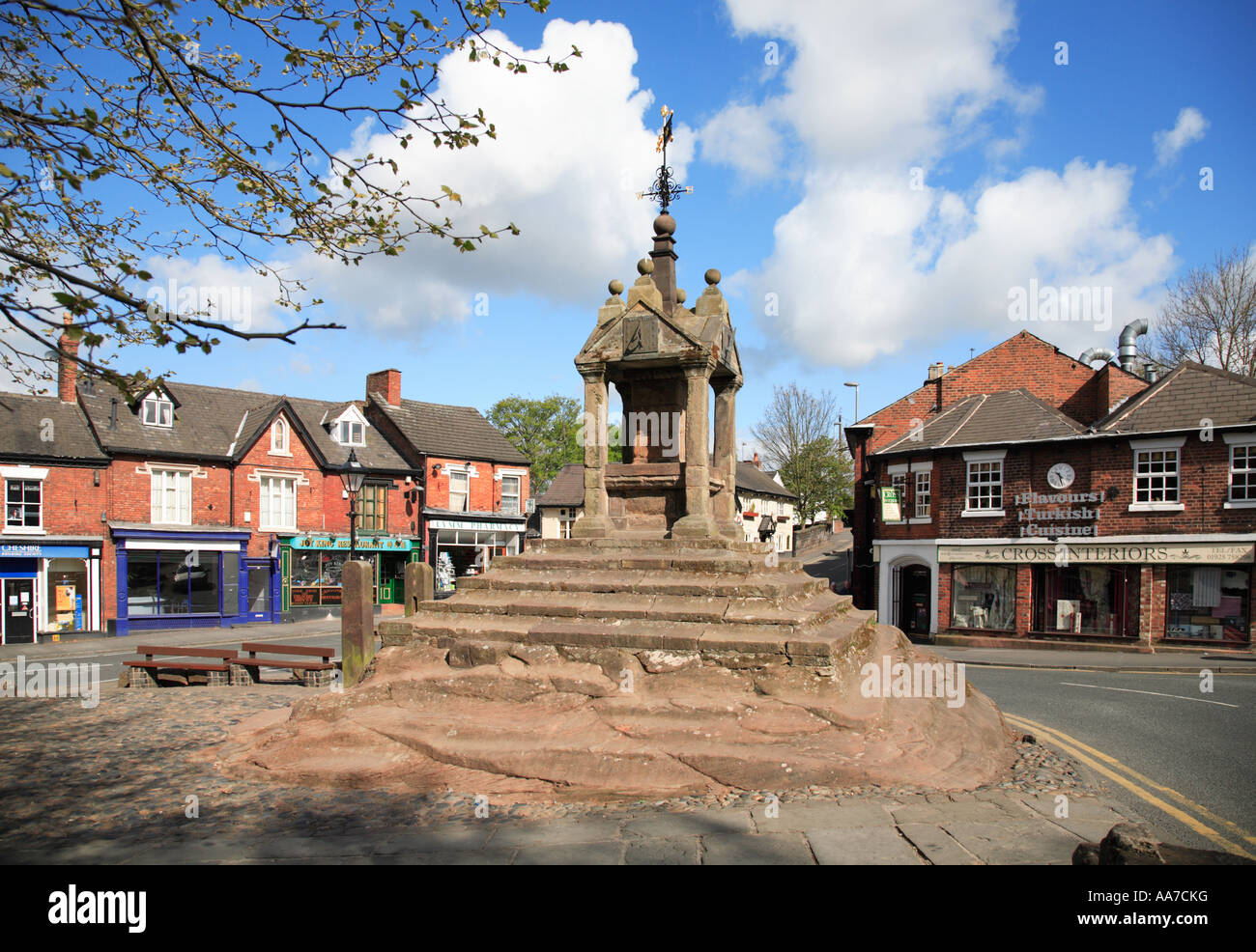 La Croce a Lymm, Cheshire, Inghilterra, Regno Unito Foto Stock