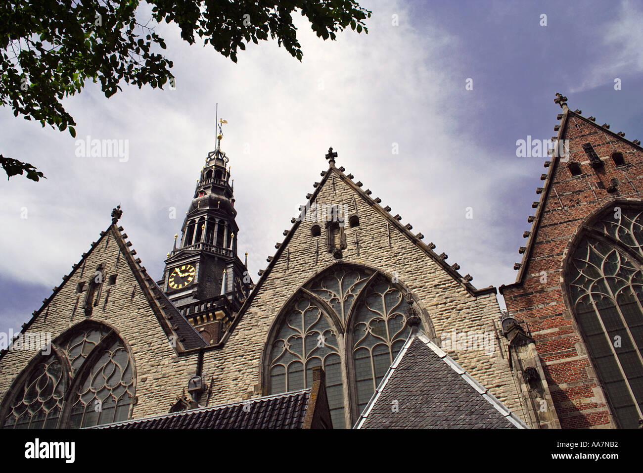 Oude Kerk un paradiso nel centro del quartiere a luci rosse di Amsterdam Olanda Foto Stock