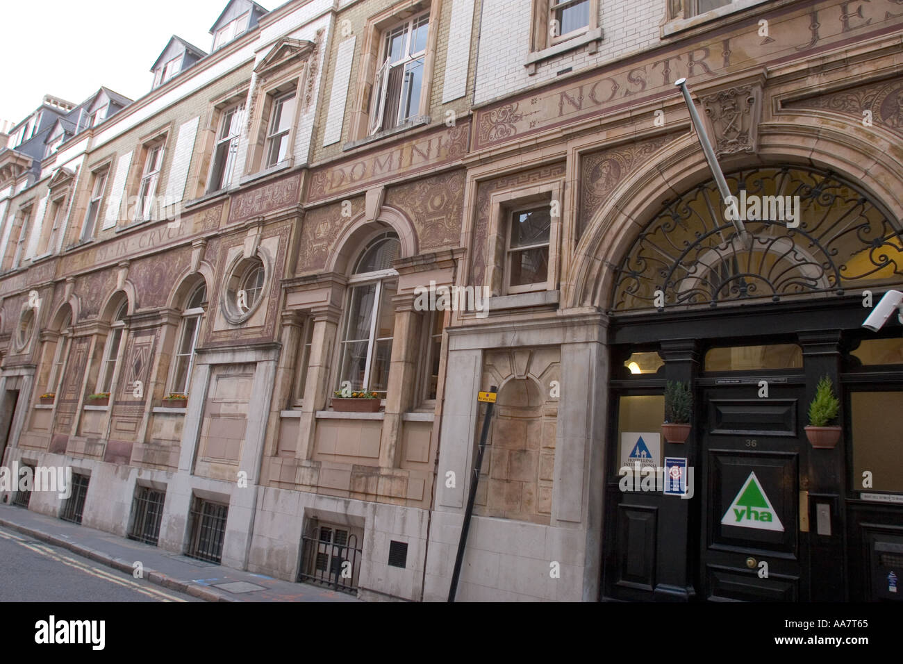 YHA Ostello nel Carter Lane formerly il coro boys school per la Cattedrale di St Paul Foto Stock