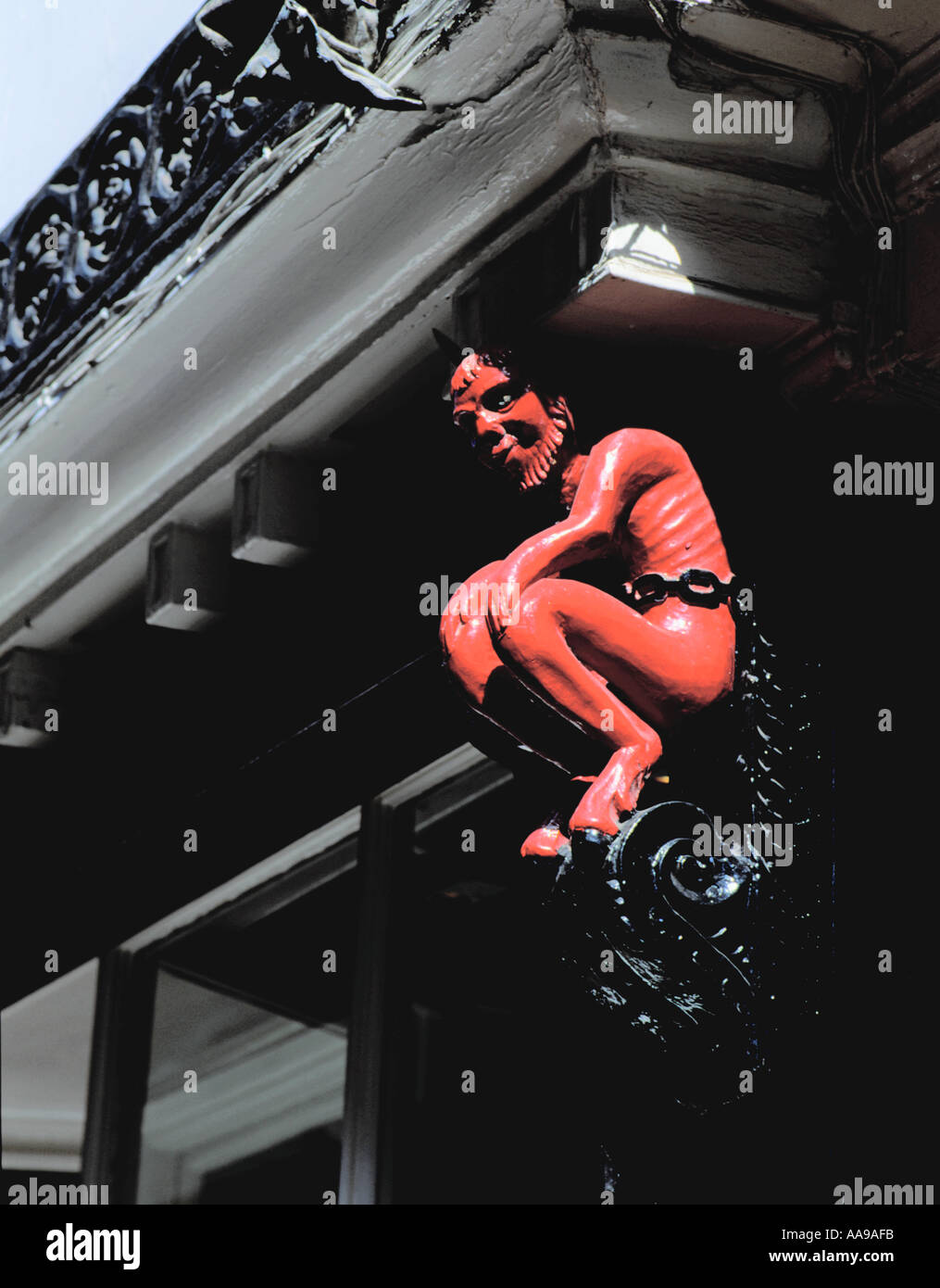 Pittoresca stampante rosso il diavolo, Stonegate, città di York, North Yorkshire, Inghilterra, Regno Unito. Foto Stock