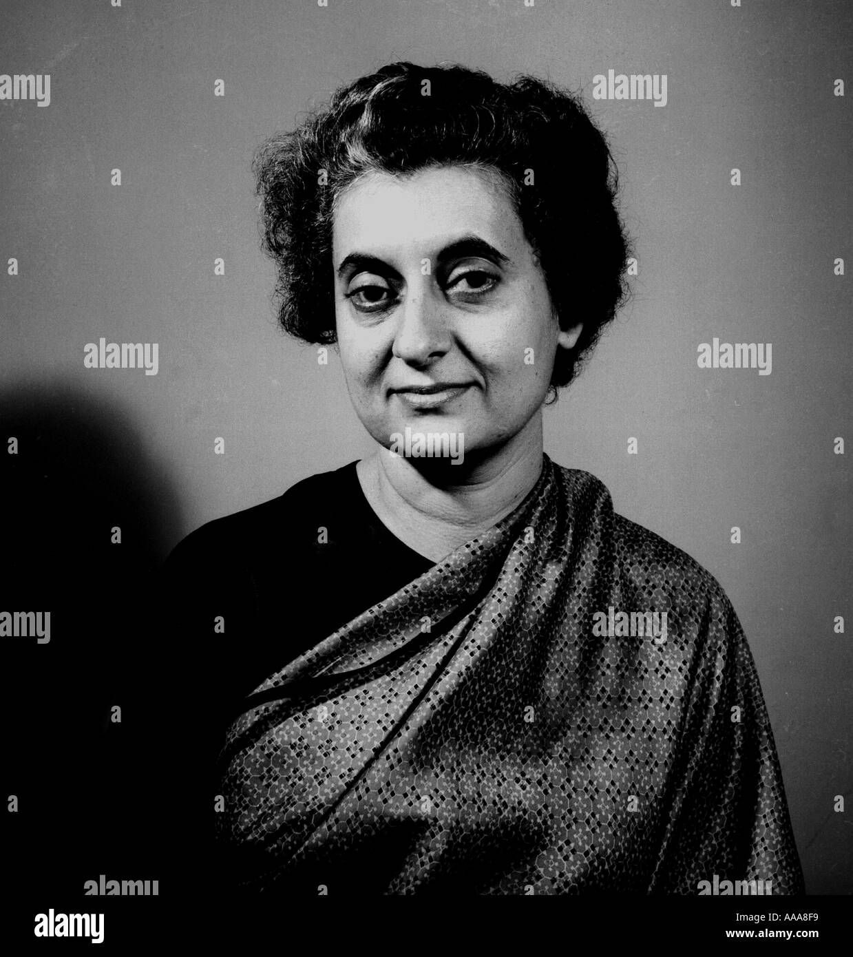 IND030601 Primo Ministro indiano Indira Gandhi durante una speciale sessione di foto a Nuova Delhi il 8 settembre 1967 Foto Stock