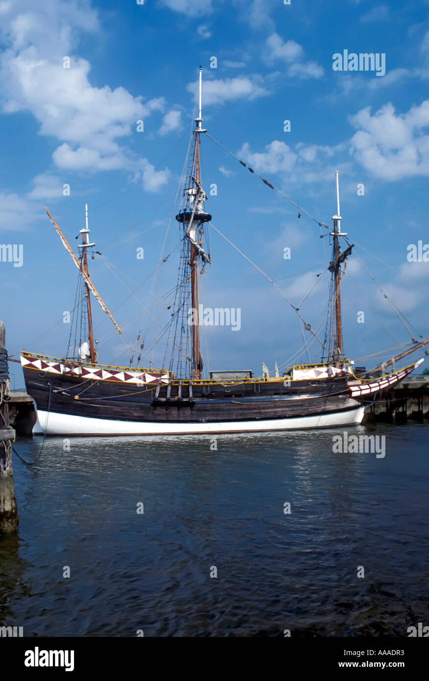 La barca a vela addio nel centro storico di Jamestown Festival Park Virginia Foto Stock