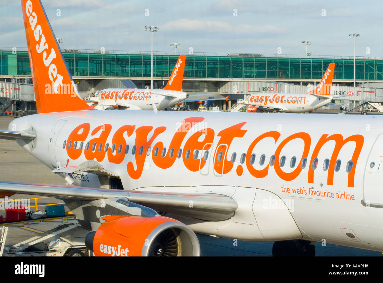 Easyjet aerei all aeroporto di Stansted Inghilterra Gran Bretagna Regno Unito Foto Stock