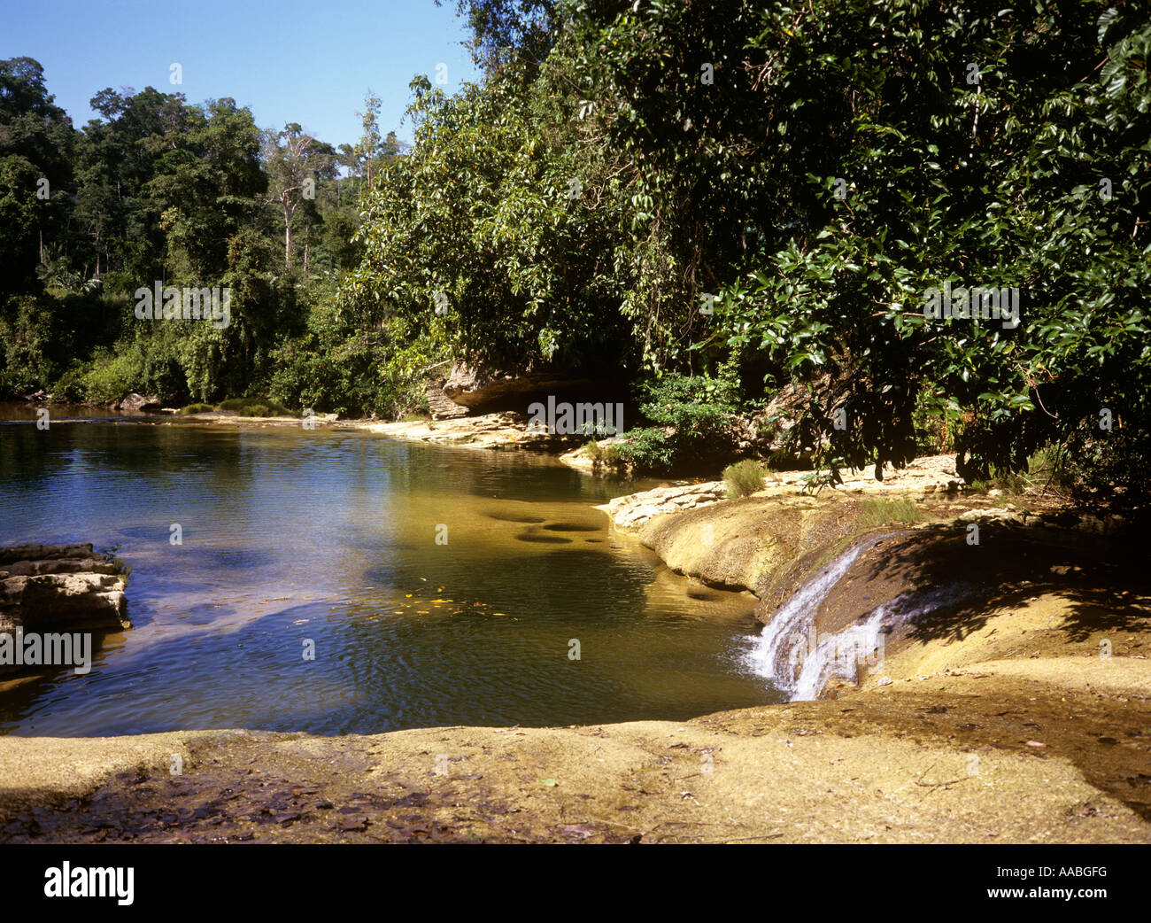 Filippine Quezon Tumarbong River Falls Foto Stock