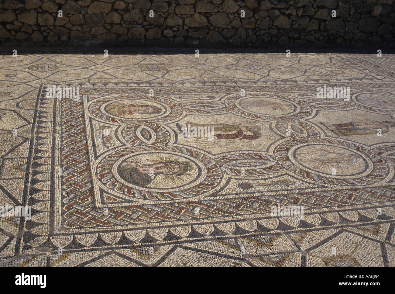 Un mosaico di rovine Romane di Volubilis vicino a Meknes Marocco Foto Stock