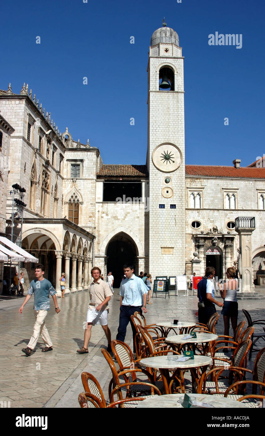 Stradun nella storica città di Dubrovnik, Croazia. Uno dei principali piastrellati in marmo strade dello shopping di Dubrovnik. 2006 Foto Stock