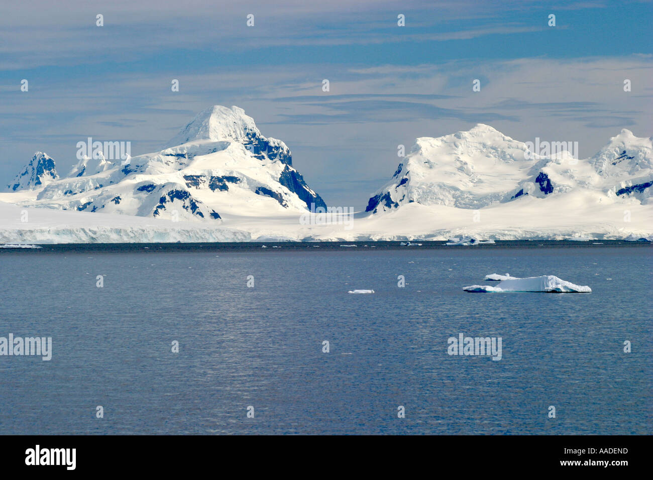 La spettacolare stretto di Gerlache è uno dei Antarcticas più fotogenica attrazioni Foto Stock