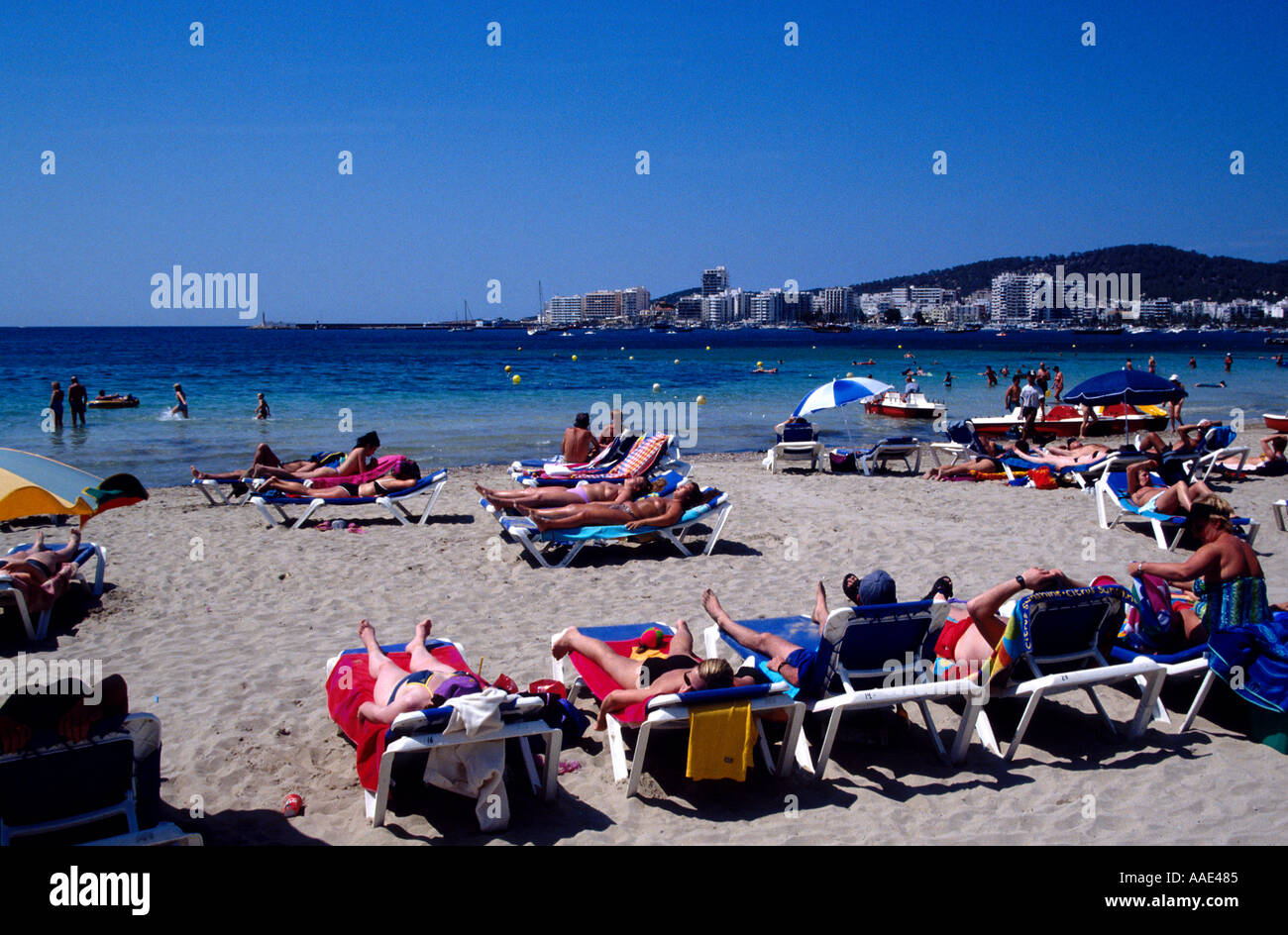 La spiaggia di San Antonio Isola di Ibiza spagna Foto Stock