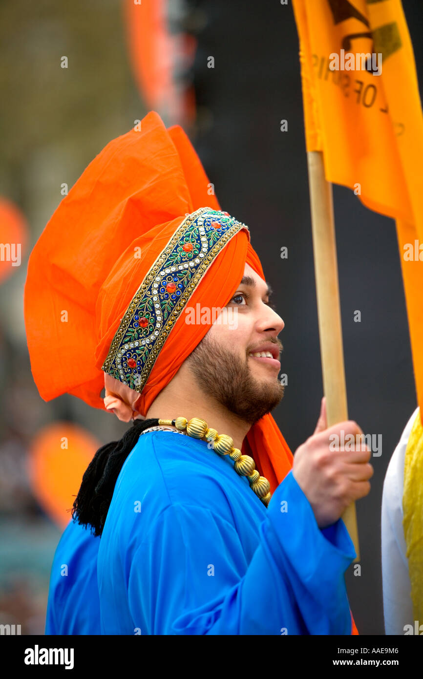 'Trafalgar Square, London - [Sikh Anno Nuovo Vaisakhi 2006] celebrazioni Foto Stock