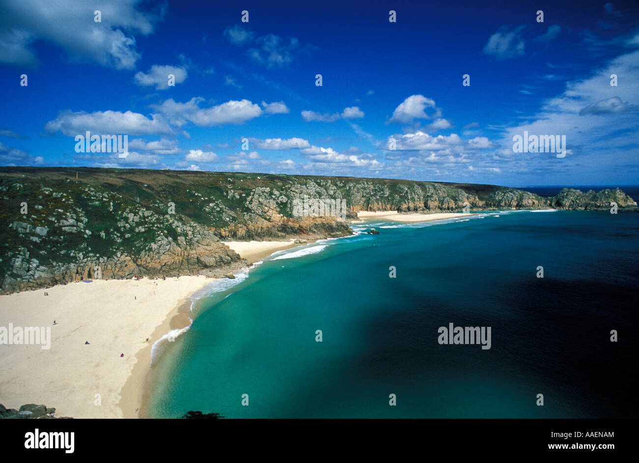 Baia vicino Teatro Minack Porthcurno Land s End Cornwall Inghilterra Regno Unito Foto Stock