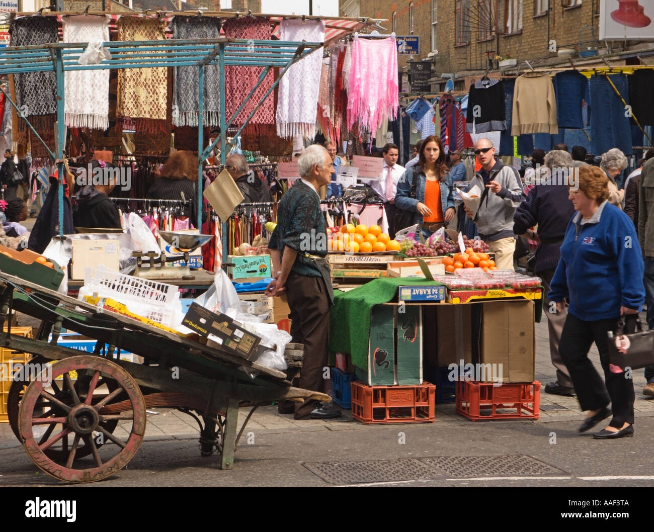 Petticoat Lane market Wentworth e Middlesex Street London Regno Unito Foto Stock