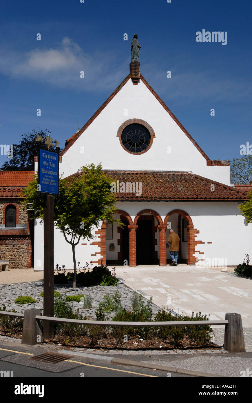 Anglicani Santuario di Nostra Signora di Walsingham Little Walsingham High Street Norfolk England Regno Unito Foto Stock