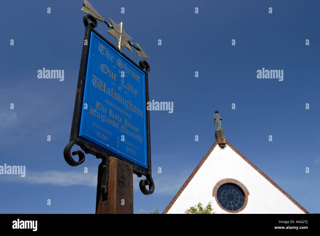 Anglicani Santuario di Nostra Signora di Walsingham Little Walsingham High Street Norfolk England Regno Unito Foto Stock