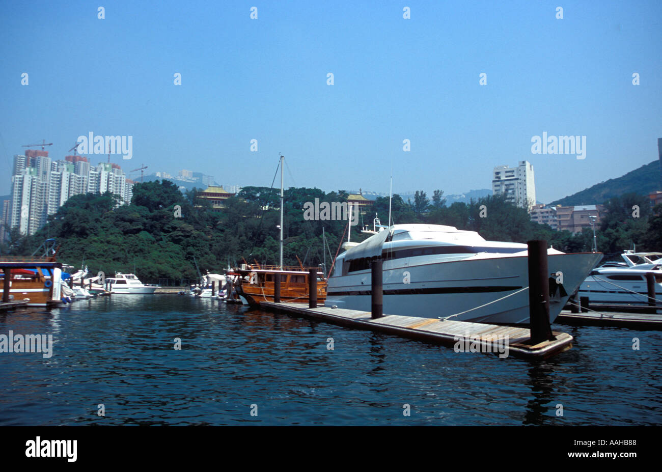 Motor Yacht in Aberdeen area di Hong Kong Cina Foto Stock