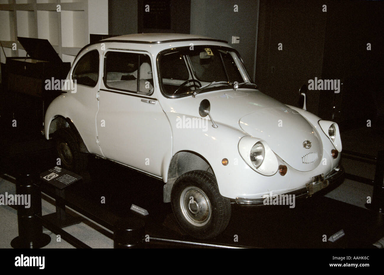 Giappone Tokyo Museo di Edo Tokyo prima luce giapponese auto Subaru 360 Foto Stock