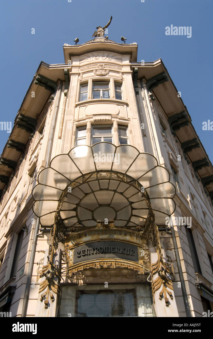 Centromerkur Department Store Ljubljana Slovenia Foto Stock