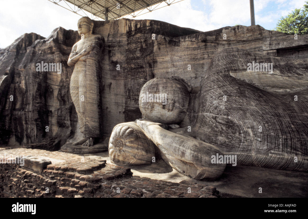 Le immagini del Buddha nel Gal Vihara gruppo a Polonnaruwa nel nord dello Sri Lanka Foto Stock