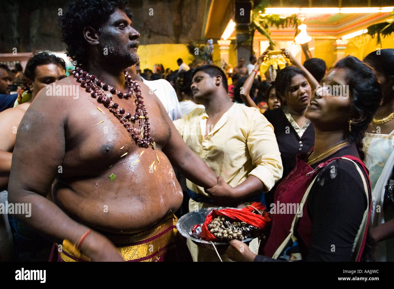 Il festival indù di Thaipusam celebrata presso le Grotte di Batu a Kuala Lumpur in Malesia Foto Stock