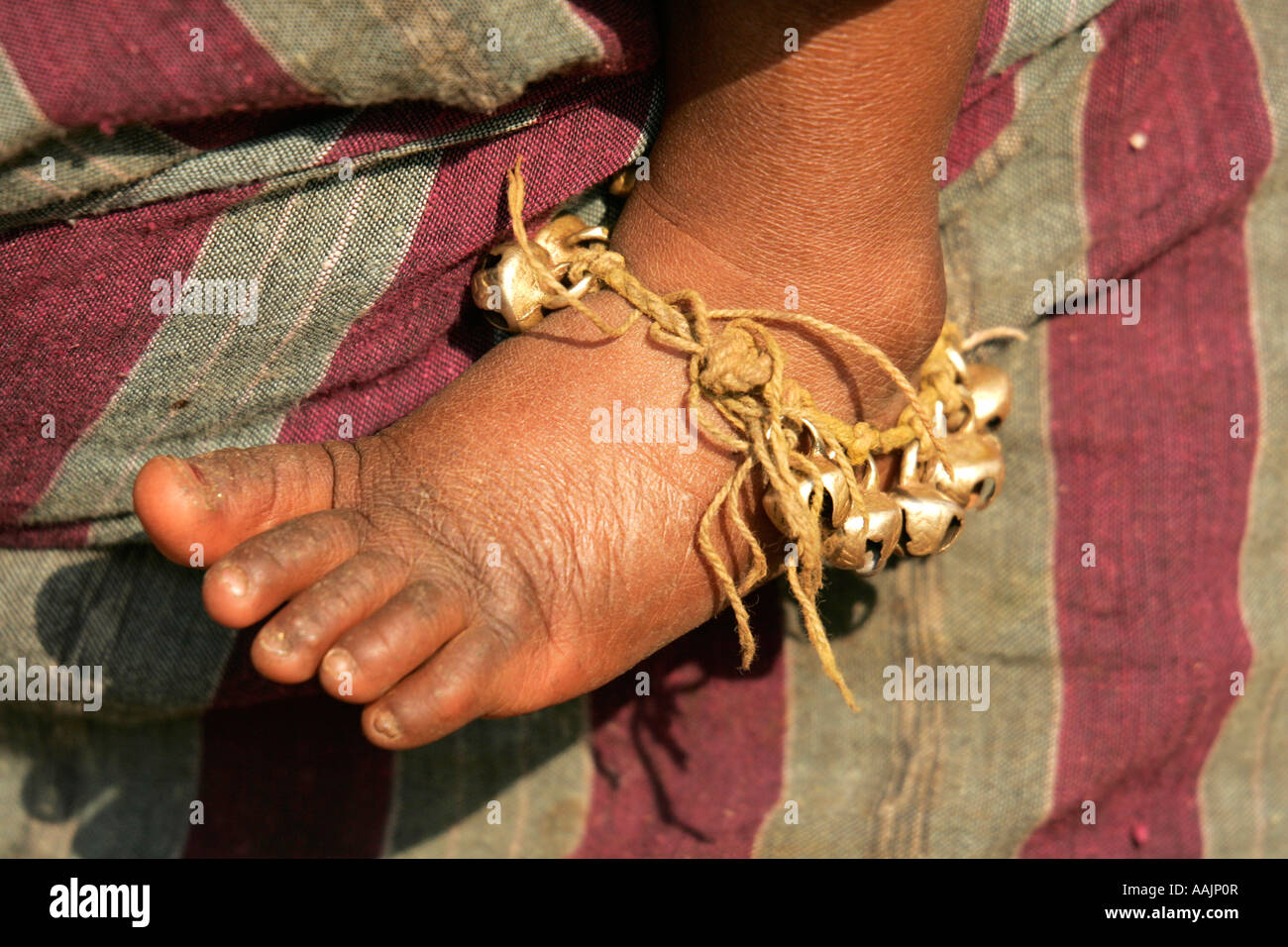 Baroja bambino presso il villaggio di Janiguba, vicino Jeypore, Orissa, India Foto Stock