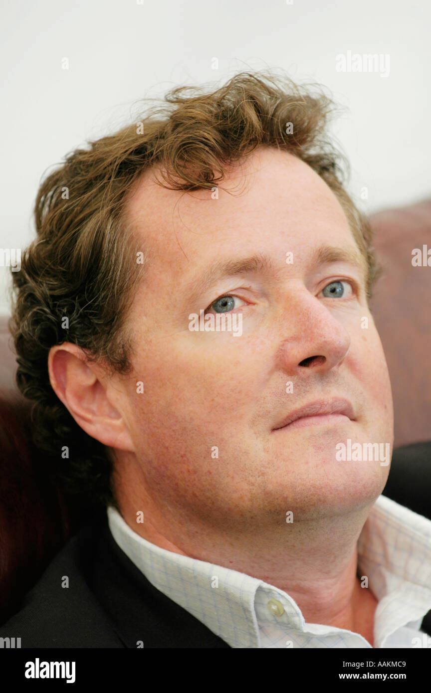 Piers Morgan ex quotidiano nazionale editor foto Il Guardian Hay Festival 2005 Powys Wales UK Foto Stock