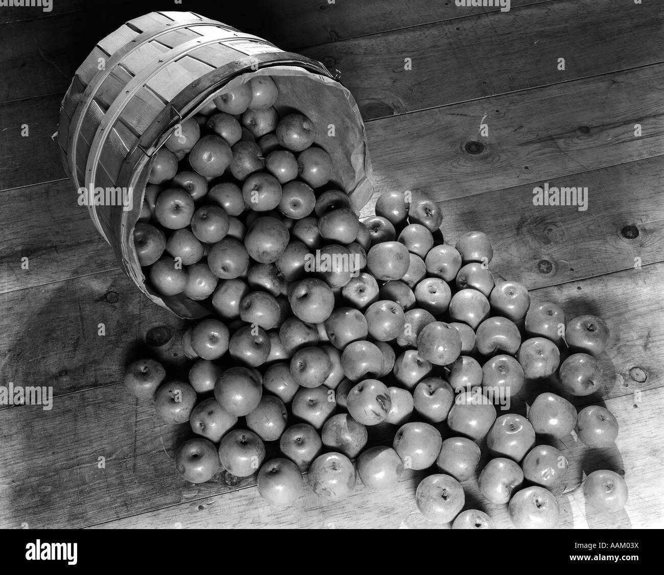 1930 APPLE FRUTTA CANNA FUORIUSCITA Foto Stock