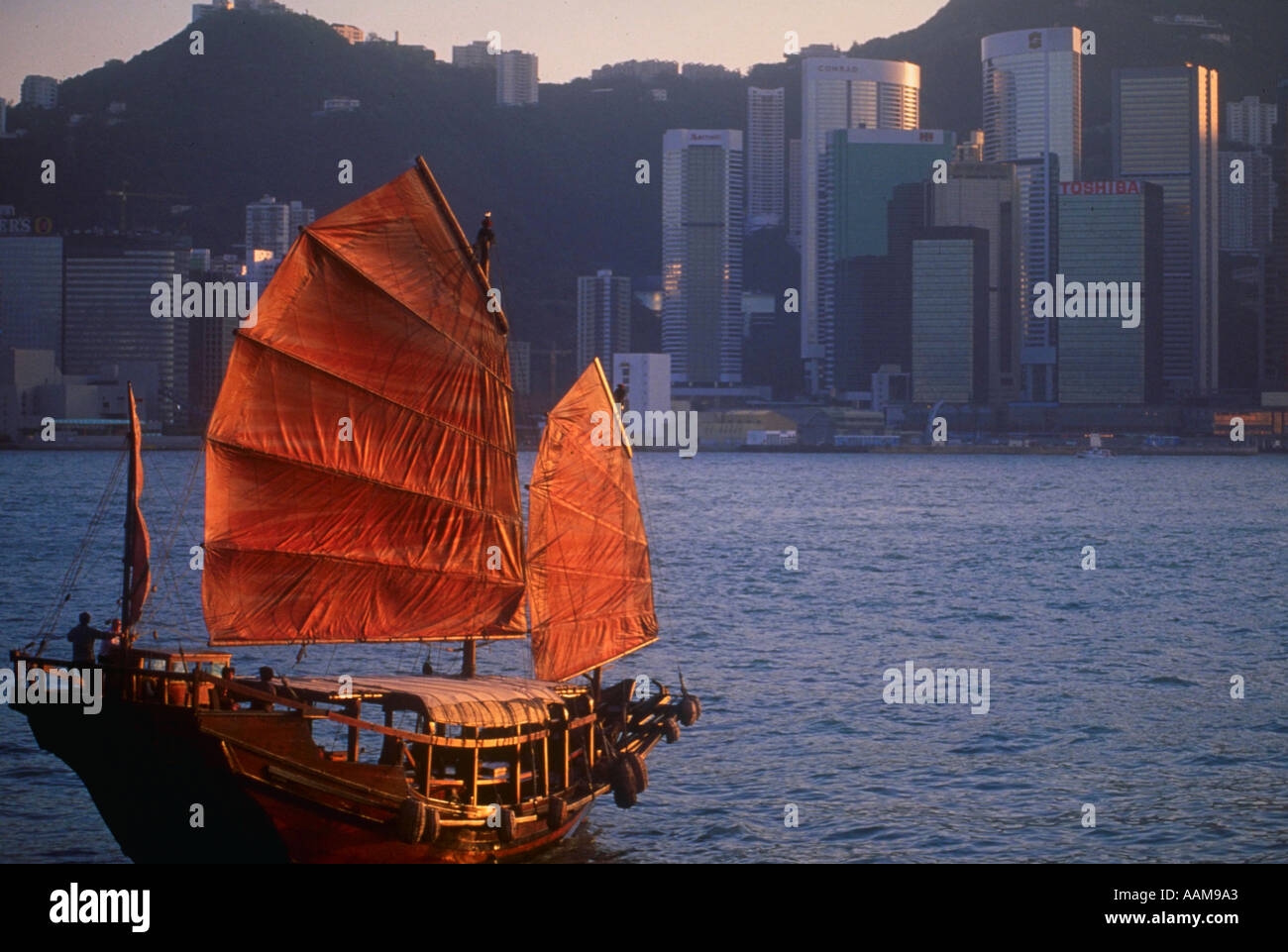 Giunca Cinese nave nel porto di Hong Kong Hong Kong Cina Foto Stock
