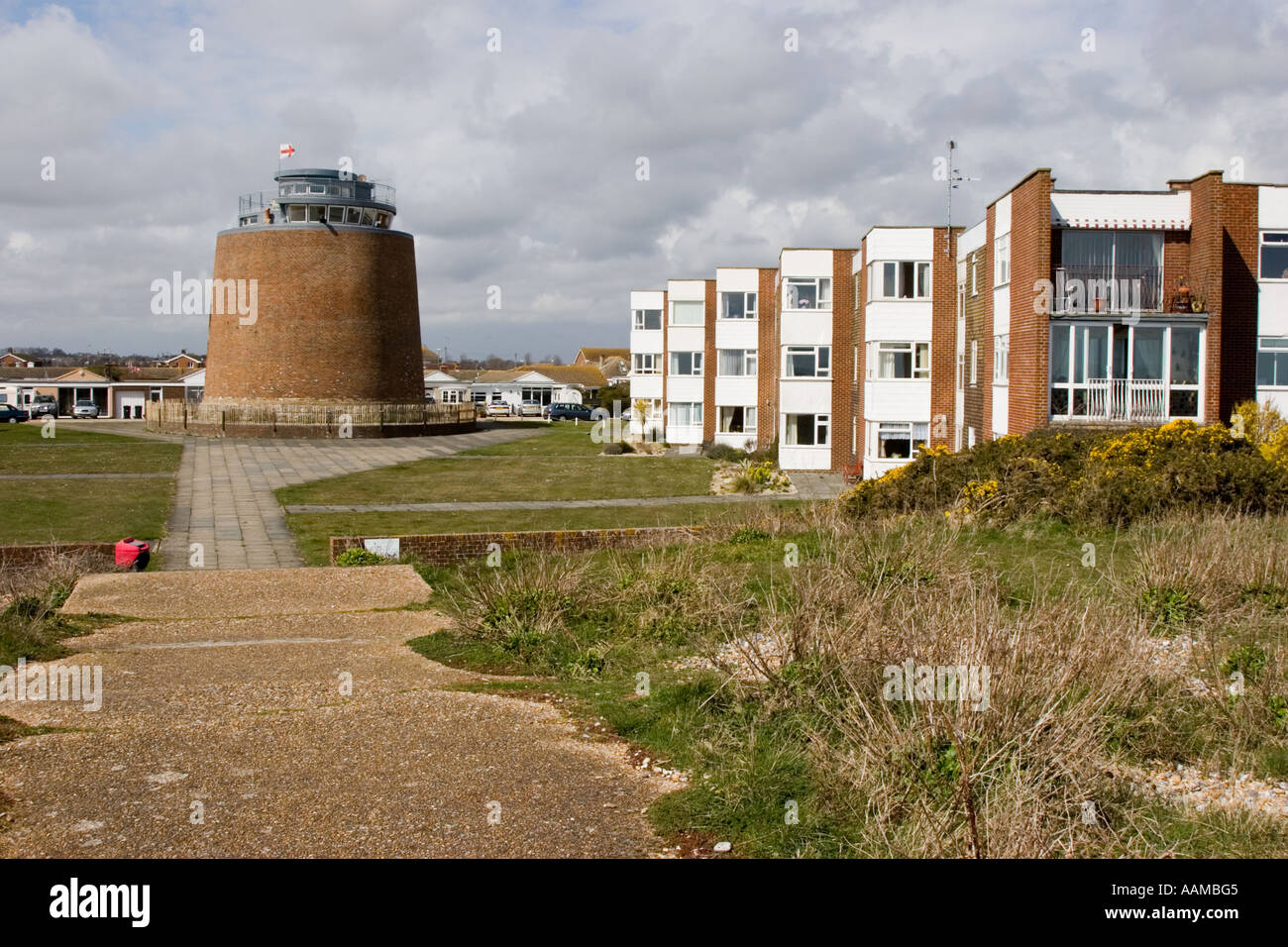 Martello Tower costruito sulla East Sussex costa come una difesa contro l invasione di Napoleone e l'esercito francese Foto Stock