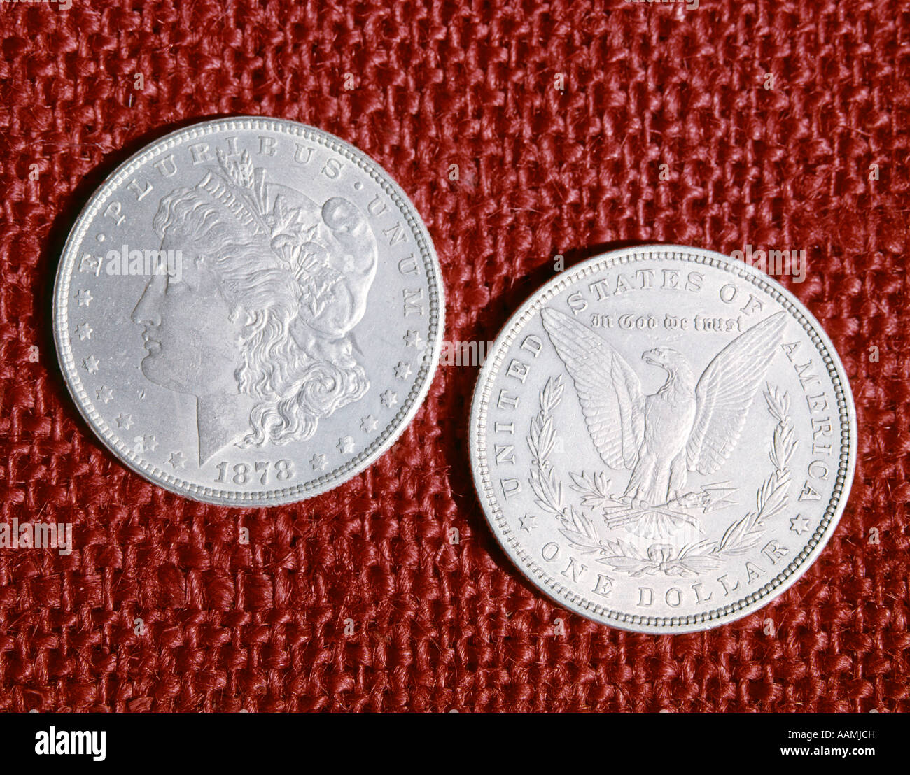 Fronte retro capi TAILS ENTRAMBI I LATI RETRÒ STATI UNITI AMERICA SILVER DOLLAR COIN datato 1878 EAGLE LIBERTY In God We Trust Foto Stock